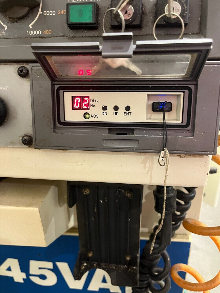 Okuma CNC Vertical Mill MX-45 VAE ---OSP 700M (video under power