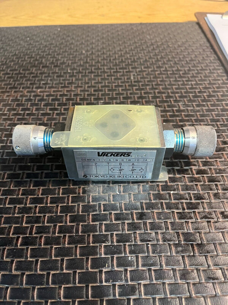 Vickers Hydraulic Valve Flow Control DGMFN-3-Y-A1-W-B1W-20-JA51  NEW! (no box)