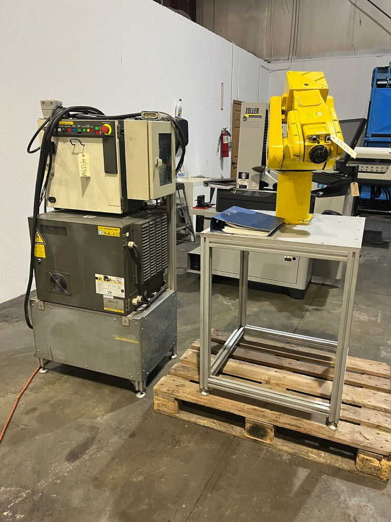 Fanuc Robot LR Mate 200 iL w/ R-J3 Control