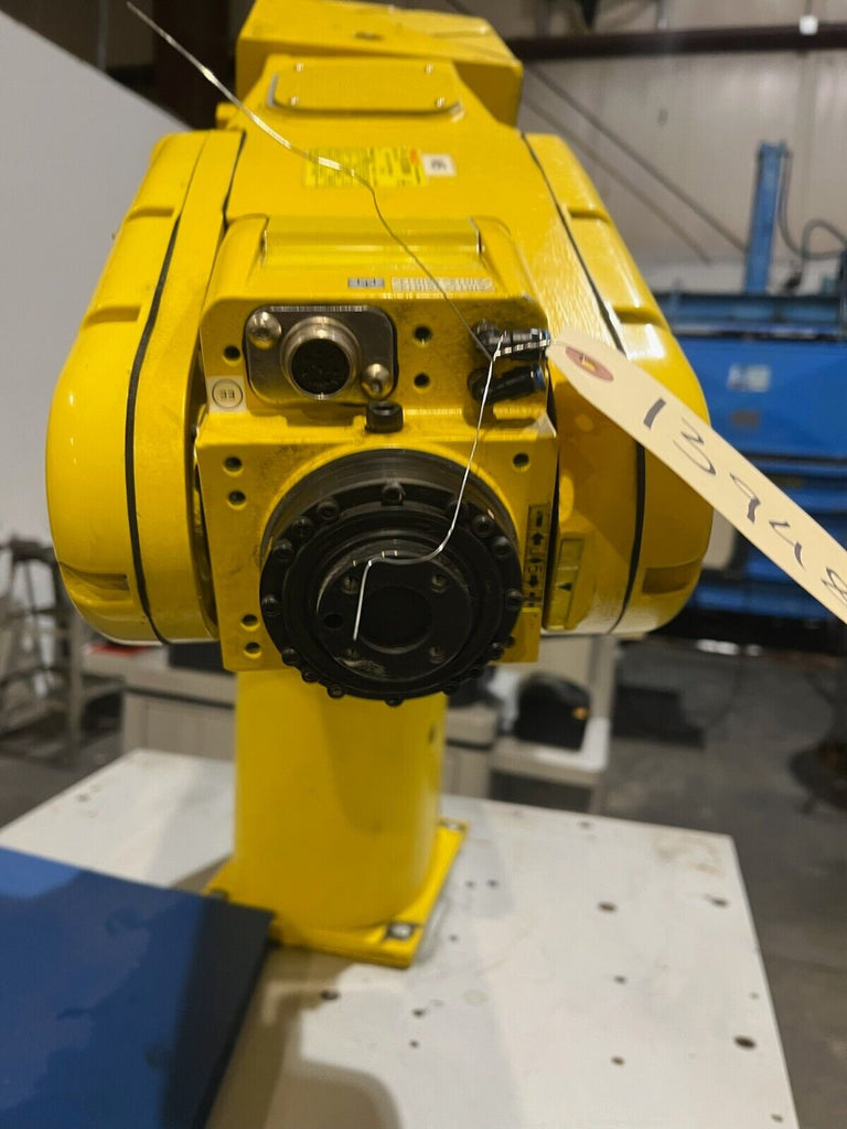 Fanuc Robot LR Mate 200 iL w/ R-J3 Control