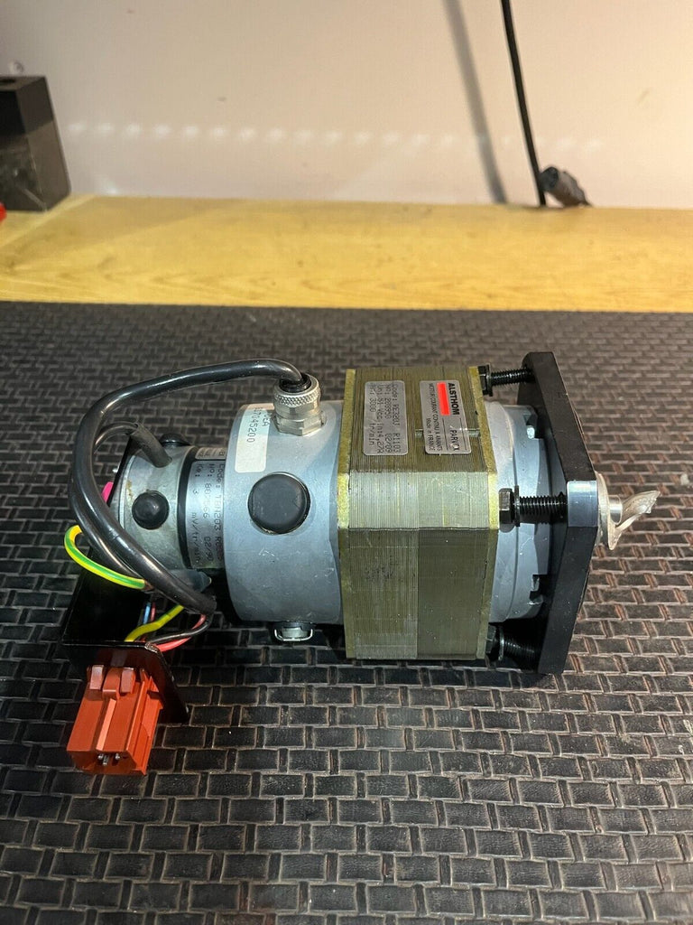 Alsthom Parvex DEA CMM Servo Motor RE320J  R1103