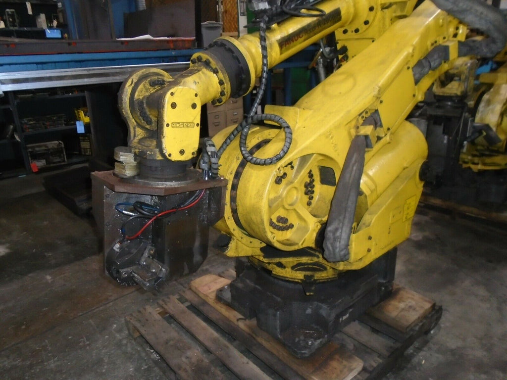 Fanuc Robot R-2000 iA-165F With RJ3iB & Teach Pendant